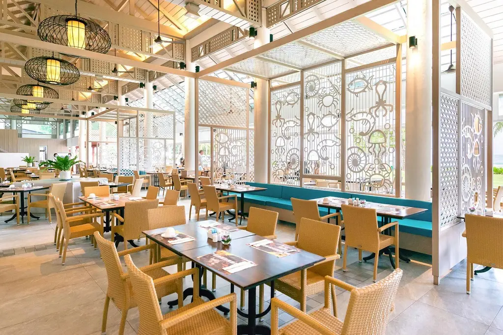 Katathani Phuket Beach Resort image 10