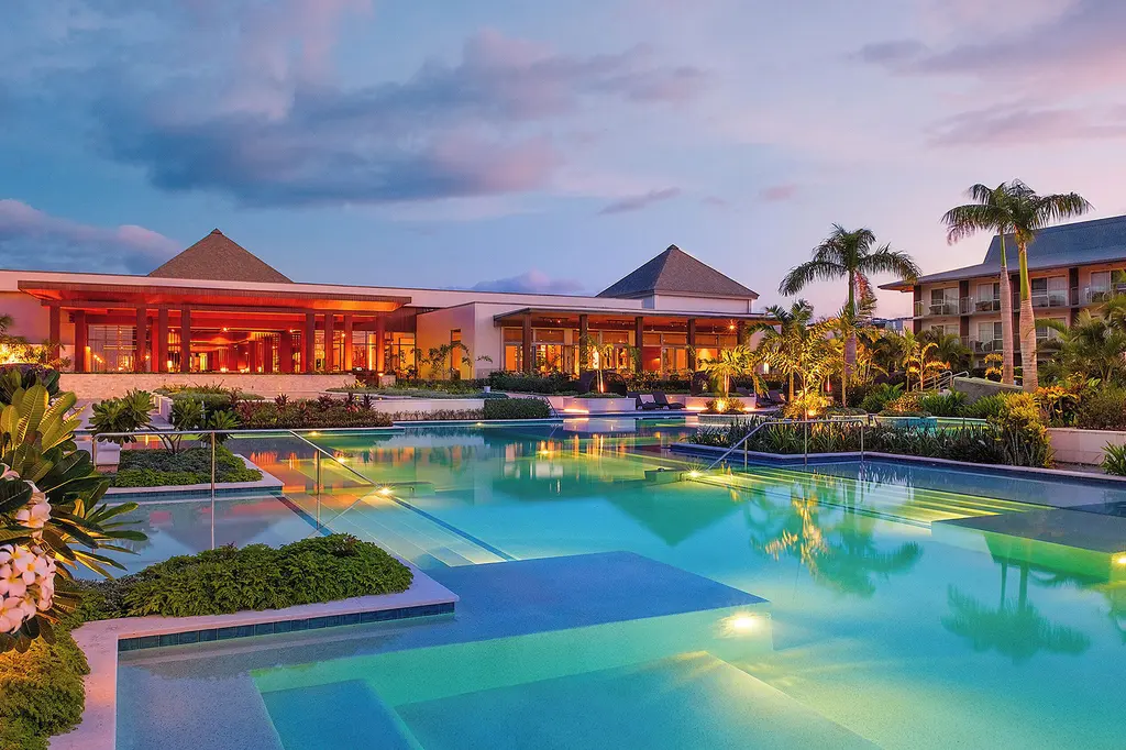 Crowne Plaza Fiji Nadi Bay Resort & Spa, an IHG Hotel image 10
