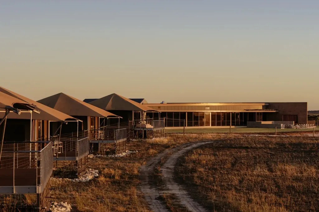 Safari Lodge at Monarto Safari Resort image 7