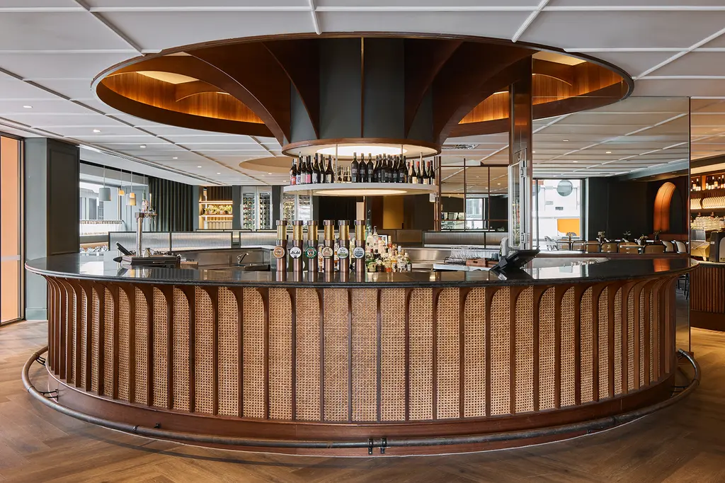 Rydges Melbourne image 10