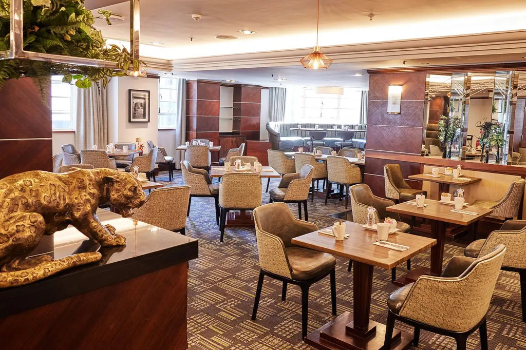 The Marble Arch Hotel by Thistle image 4