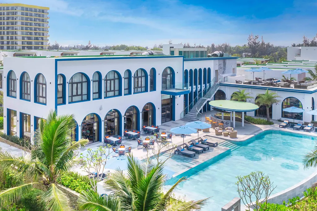 Wyndham Hoi An Royal Beachfront Resort & Villas image 8