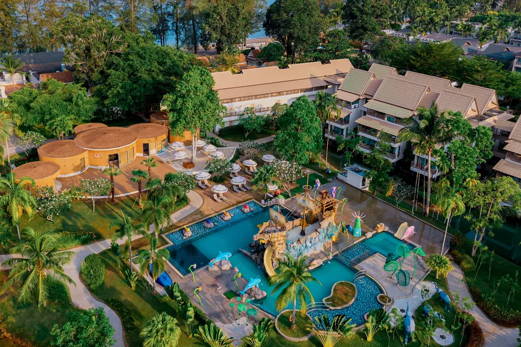 Khaolak Emerald Beach Resort & Spa image 5