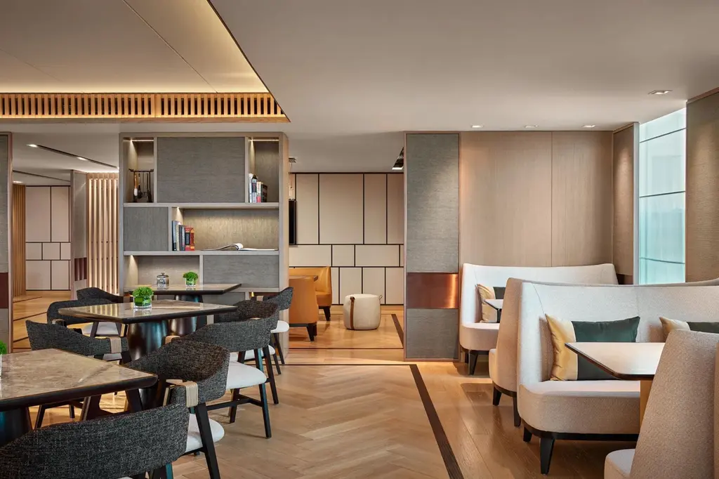 New World Saigon Hotel image 6