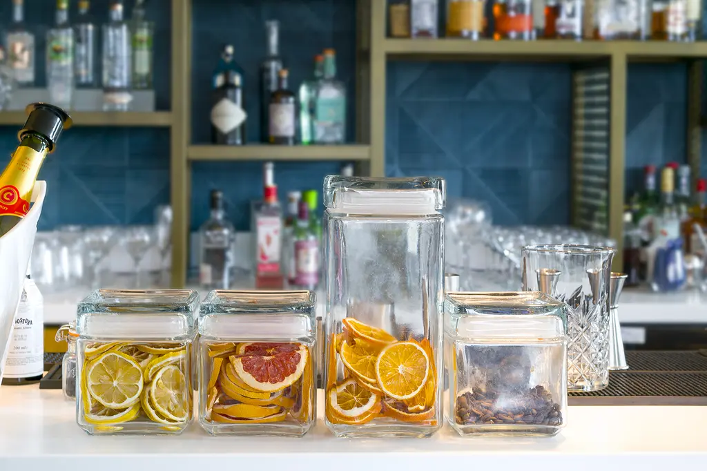 H10 London Waterloo image 14