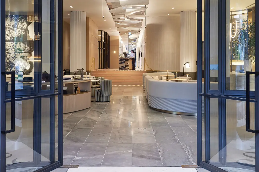 Lanson Place Parliament Gardens image 9