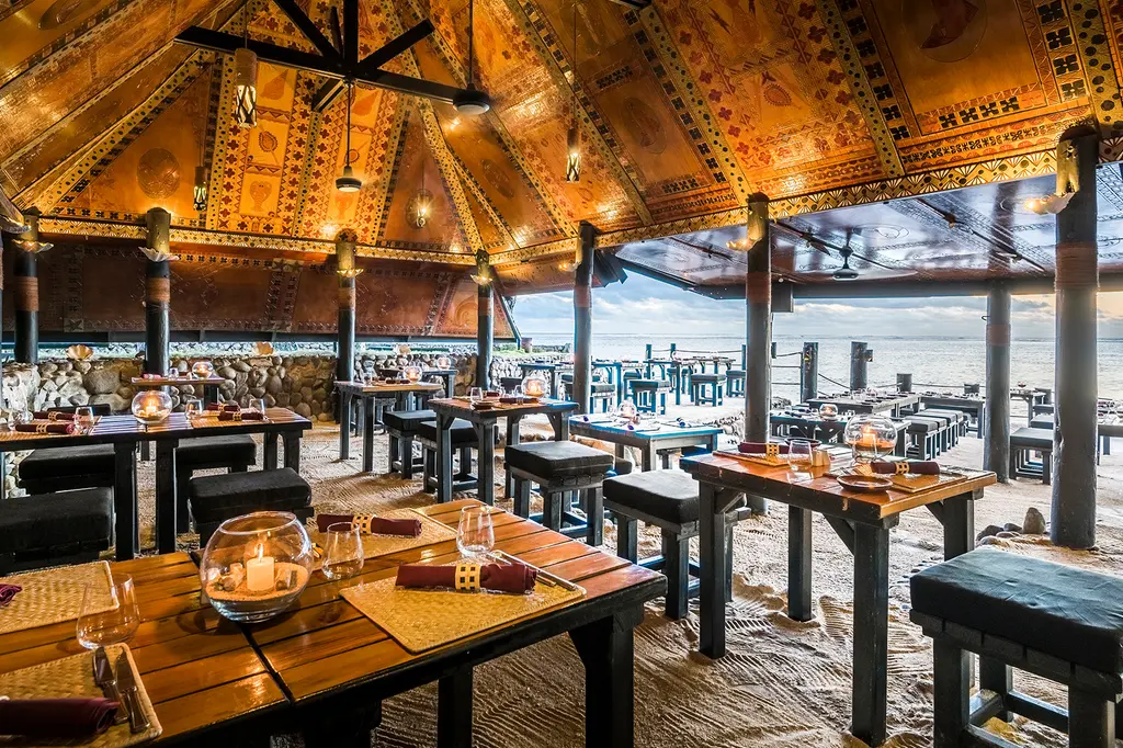 Warwick Fiji image 8