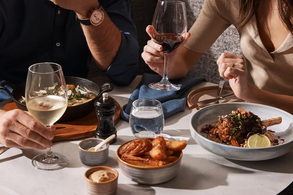 Hotel Alba Adelaide image 13