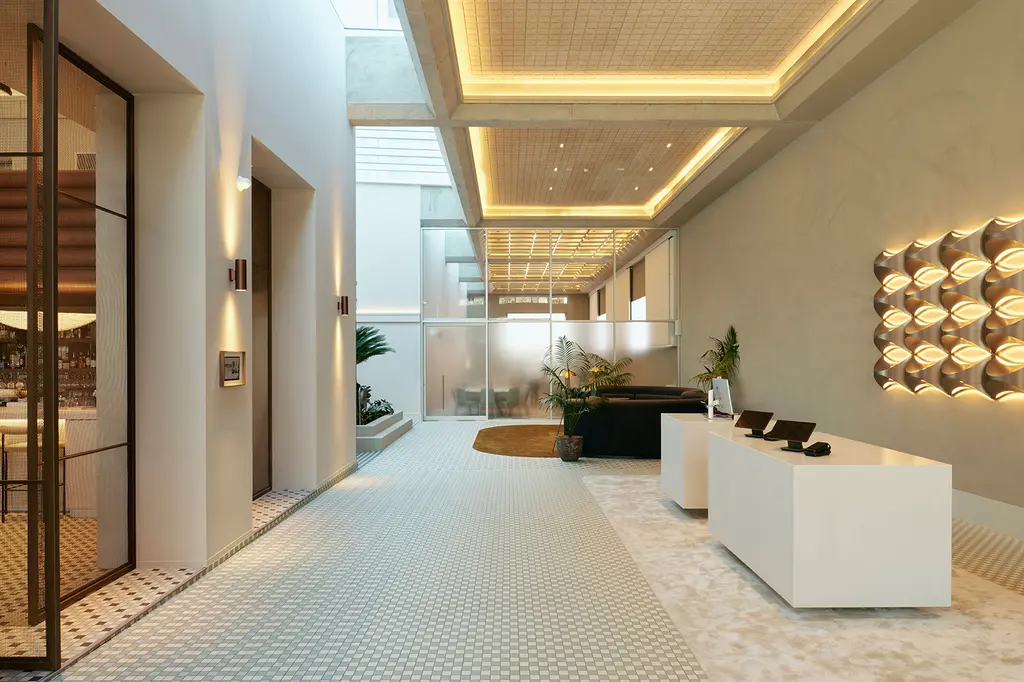 Novotel St Kilda  image 4