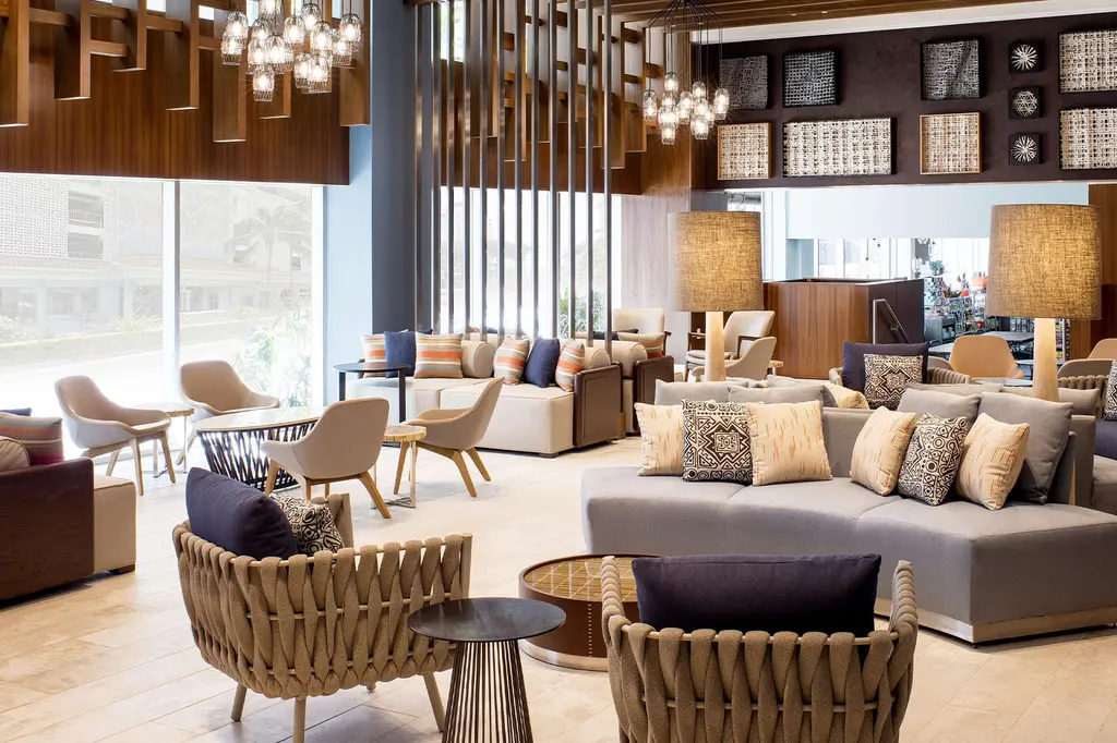 Hilton Garden Inn Waikiki Beach image 4