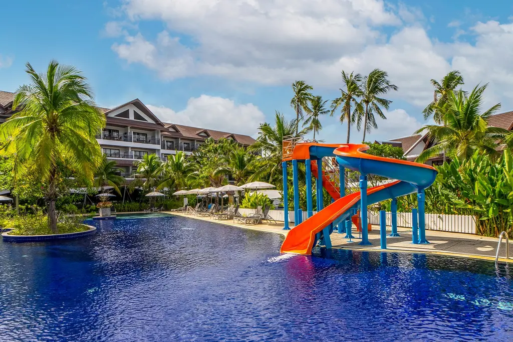 Sunwing Kamala Beach image 7