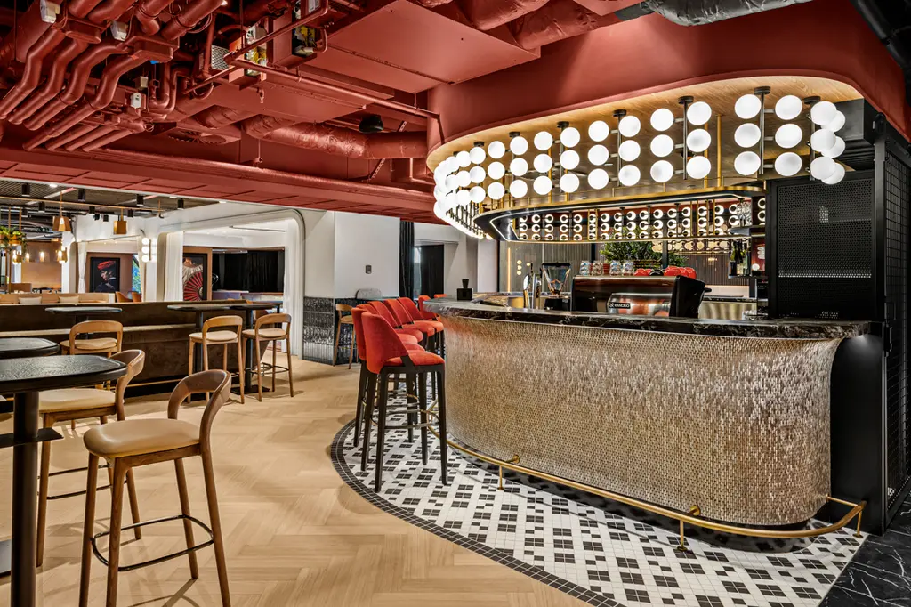 Radisson RED Auckland image 1