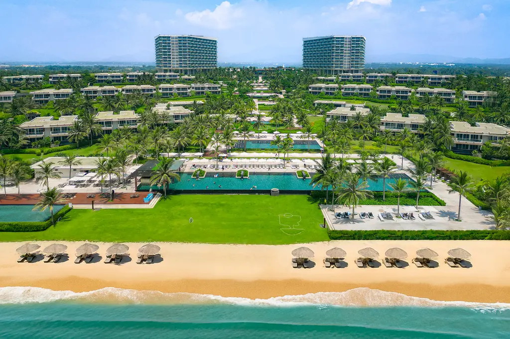 Alma Resort Cam Ranh image 1