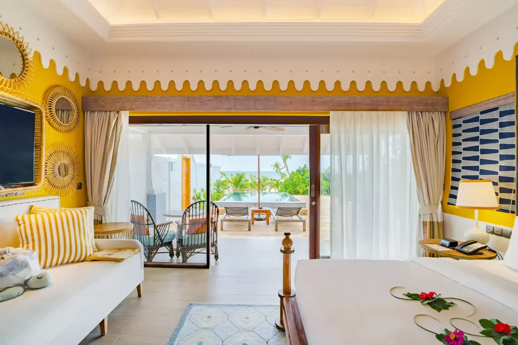 SAii Lagoon Maldives, Curio Collection by Hilton  image 3