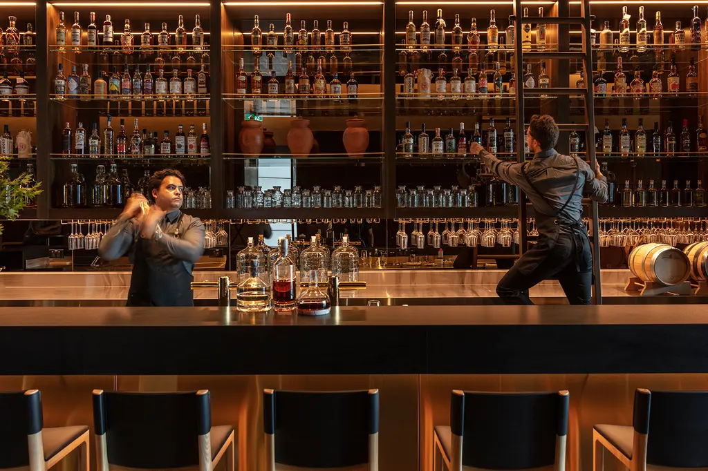 Next Hotel Melbourne, Curio Collection by Hilton image 5