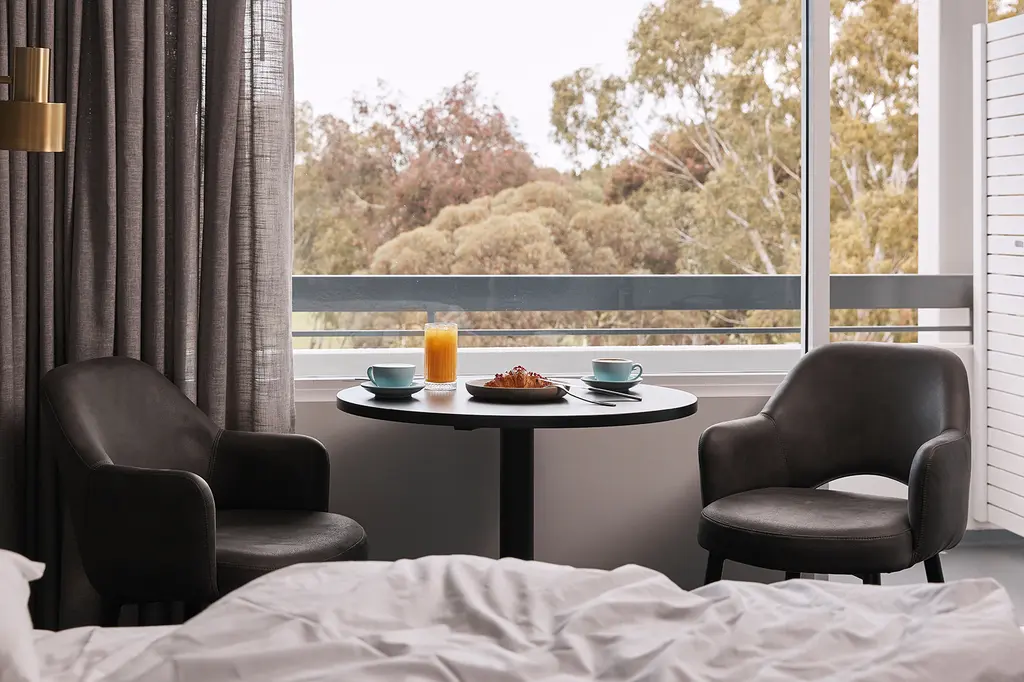 Hotel Alba Adelaide image 6