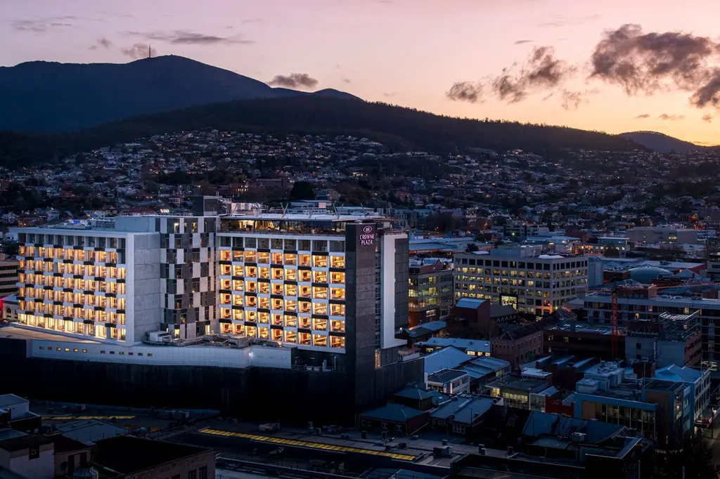 Crowne Plaza Hobart, an IHG Hotel image 1