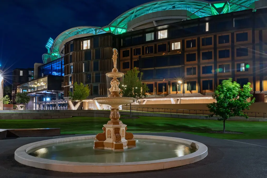 Oval Hotel image 14