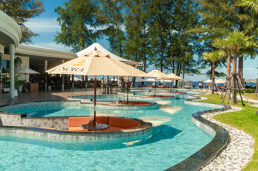 Amora Beach Resort Phuket image 5