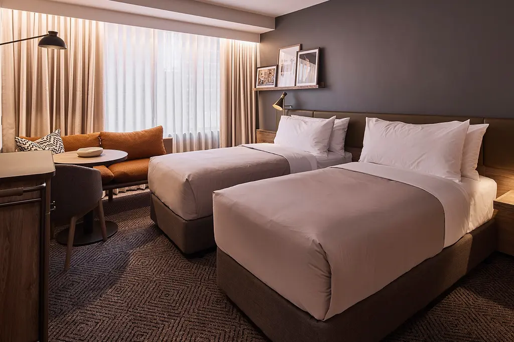 Rydges Melbourne image 11