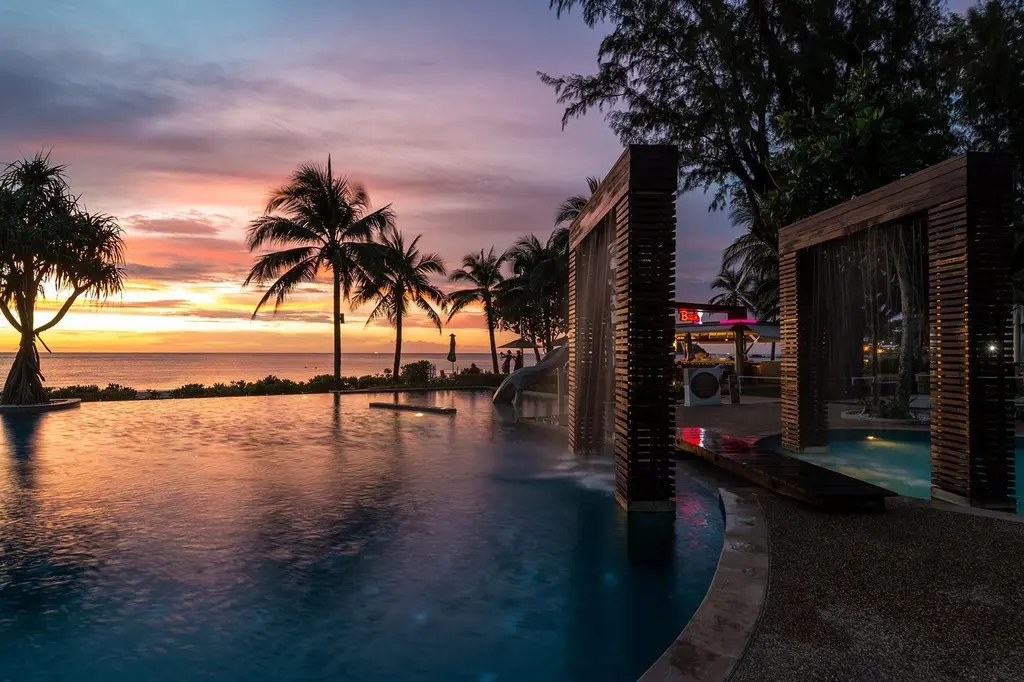 Katathani Phuket Beach Resort image 11