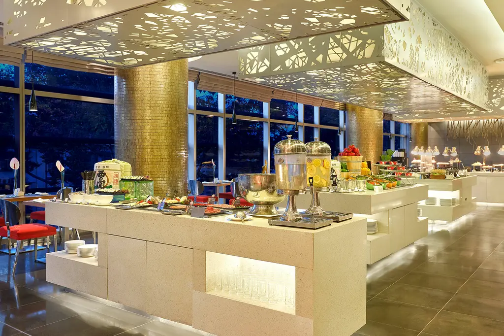 Pullman Saigon Centre image 14