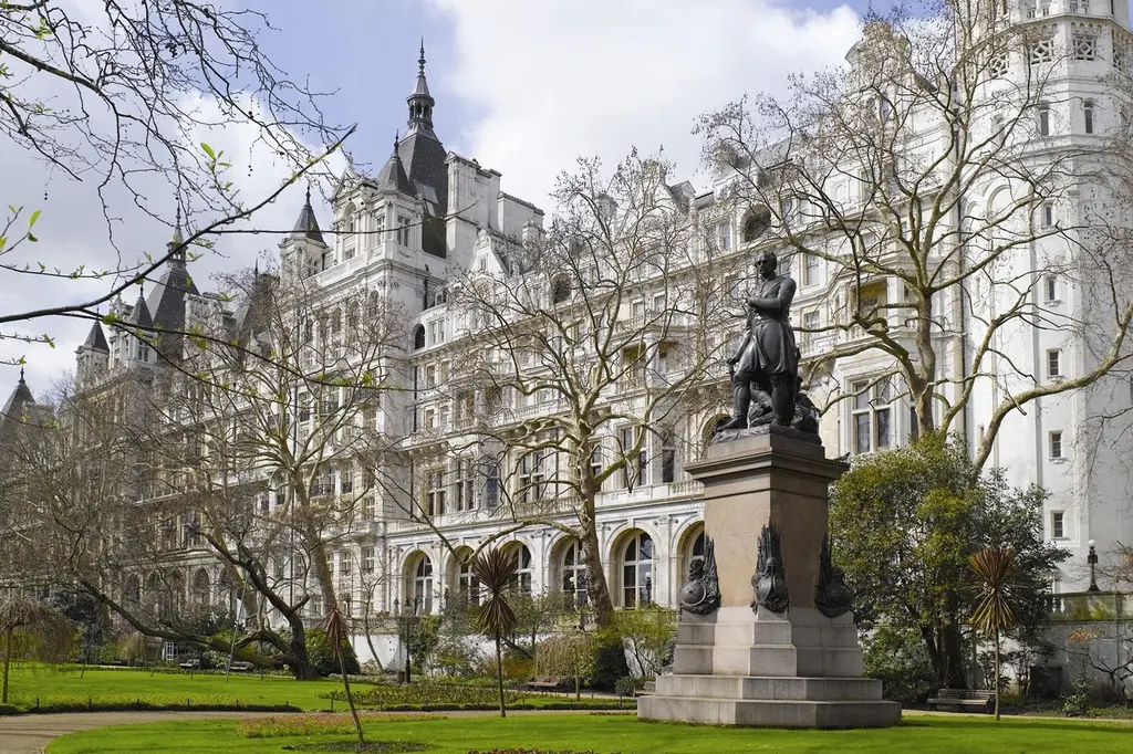 The Royal Horseguards Hotel image 1