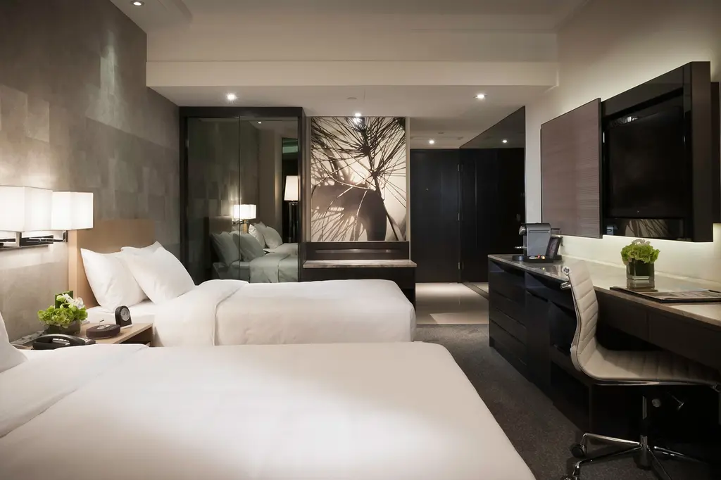 Gateway Hotel, Hong Kong image 10